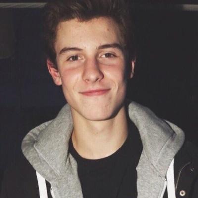 enjoy this free follow! no need to follow back but if can, could you vote for me to see my idols front row? it would mean alot!  http://t.co/m3sADoKAhB