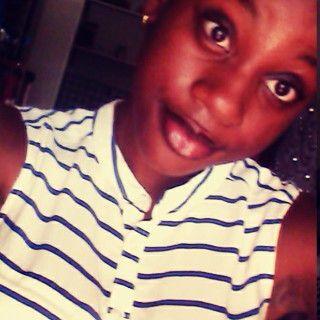 { †¤ñÿ.๓❤ } .... ( ŋơt living my life)