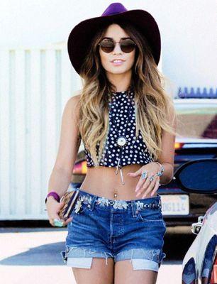 MeyLuna_CB's profile picture. Cantante y Bruja ~ No todo es visible ante los ojos ~