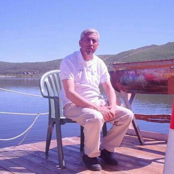 awazizi42's profile picture. 