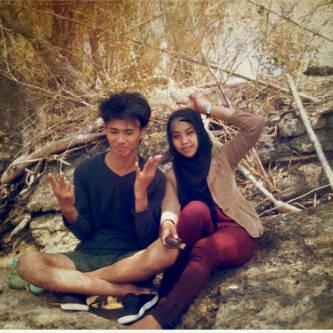 *There are two choices in life... Rich or poor, happy or sad. But I have one choice only,, Which is you :) :-* hanya arshad_forever