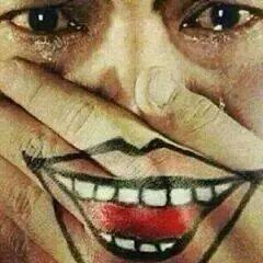 ‏طيبك غشاني والوفى في مباديك
واضح مثل بدر السماء في مداره
أكذب على نفسي إذا قلت ما أغليك
وأكذب عليك إن قلت مالك وقاره
لقيت فيك الطيب من غرس أهاليك
ولقيت في