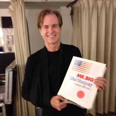 【日本列島縦断企画：パット・トーピーに寄せ書きを書こう！】
パーキンソン病のパット・トーピーに元気を出してもらうために11月の来日公演において全国からみなさんからの寄せ書きを集めます。
メアド：messagetopattorpey@gmail.com
