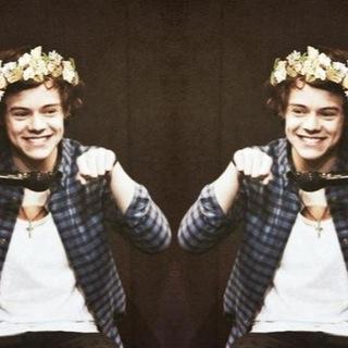 FOLLOW @Harry_Chanel ilysm