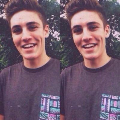 FOLLOW @GOODVIBESJACK SHE GAVE YOU THIS FOLLOW!!
