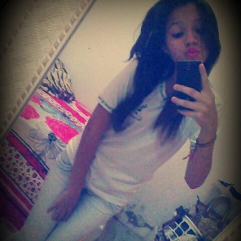 Sra. Malik Drew Santana *o*