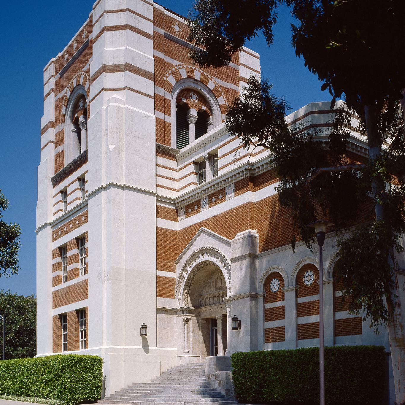 Lovers of art history and true Bruins, coming at you live from Dodd Hall on the UCLA campus.