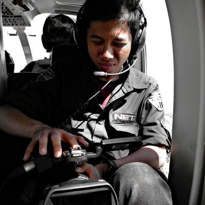 alpharedza's profile picture. Get loss from my fuckin bio..!!
I'am just: VideoJournalist @NetMediatama | muslim | indonesia | leo | freelance visual artistic | redzart production |