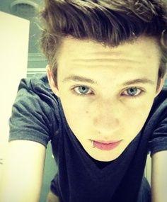 Hi I'm Ryan..Hacked at 30k. boy belieber.