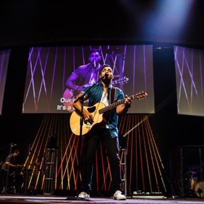 Follower of Jesus Christ//Husband of a gorgeous Greek woman @gabriellaavelez//Songwriter//Worship Pastor @EmmanuelMN