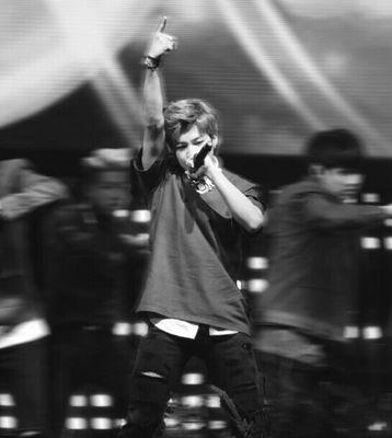 parkjiminiz's profile picture. jimin? jimin? jimin? jimin.