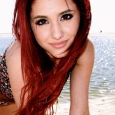 MichelleGift5's profile picture. Can you feel me  ? Could you follow  me ....Hahaha  :)  Kiss