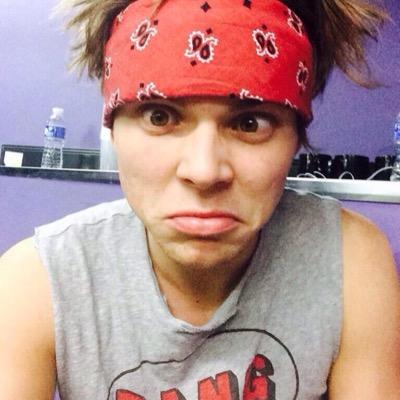 follow @Imaonouis