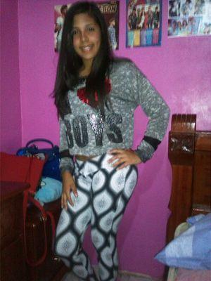 Hi :3 no se que poner T-T