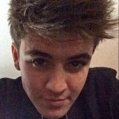 Sammy wilks old tweets. He was and still is a horny bastard! || ALSO Omaha Squads old tweets