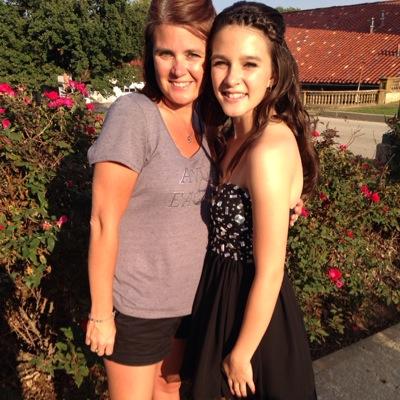 charityabennett's profile picture. 