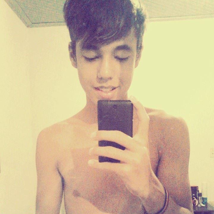 Seu Amor Me Faz Forte, Seu Ódio Me Faz Imparável ! Segue Sigo de Volta :3 @_joaovitorsp 3