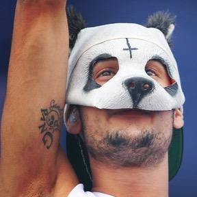 cro_das_genie's profile picture. Cro's neue Single: Hey Girl ✌️ Holt sie euch auf iTunes als EP oder auf CD bei Amazon oder im Laden! (CD ist inkl. Traum) | Danke für über 80 Follower (: