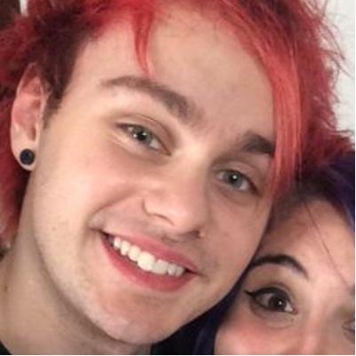 FREE FOLLOW! PLEASE FOLLOW @CLIFFFUCKONDA BC SHE JUST GAVE YOU A FREE FOLLOW (: FOR A FOLLOW BACK JUST ASK HER