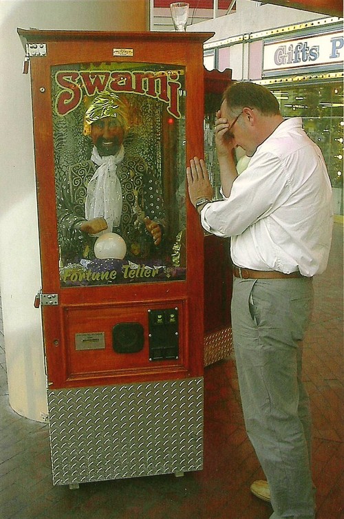 nomadsculptor's profile picture. Nomad artist and writer, mystic, traveler and francophile.