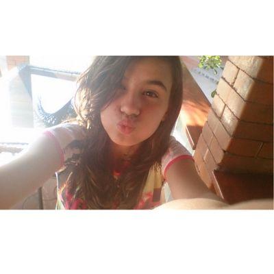 im danii...i have 15 years old....love books & love music/follow me & i'll follow you back