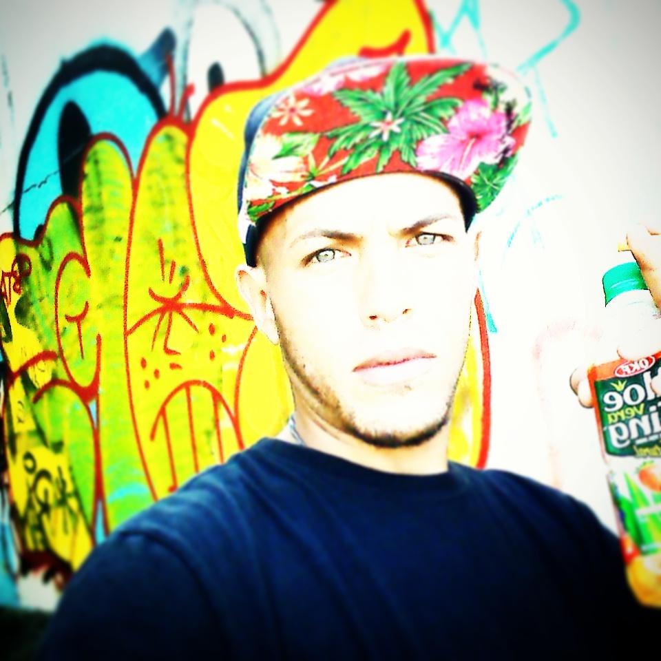 LiRycALFloW's profile picture. 