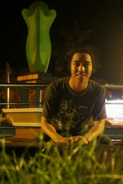 Student of ED (Eleven) /Owner of Reofscholar distro \ Indonesian