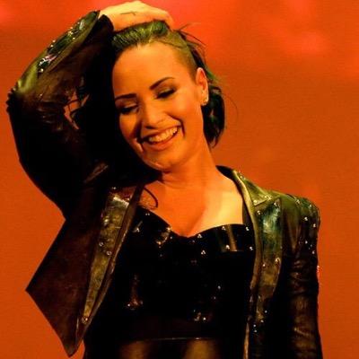 Stay strong like Demi does-Lovatic Forever ♥
20/11 went to Demi her concert best day of my life!