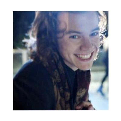 sheeranftharold's profile picture. sorry ladies he sucks dick