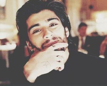 follow @gxmezdirection please, she follow back ☺