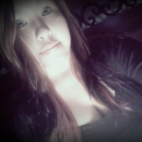 im Whitney Chanel Daylight and i like long walks to the Lb even tho i have to wait outside lol :p follow for follow :)