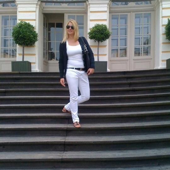 hey na! was geht ab? wer bock zu schreiben hat kann mir auf http://t.co/KgT2vKEmxk  schreiben! ;) Name: Moni674! tschöööö
