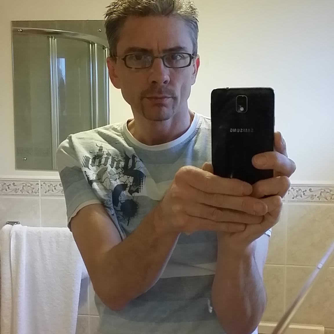 One time C64 musician. Former kite designer at JoE Kites, now work at Bowling Vision, Kettering.