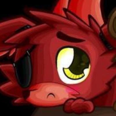 W-who are you please dint hurt me *nuzzles up against your leg* i love @pizza_chica