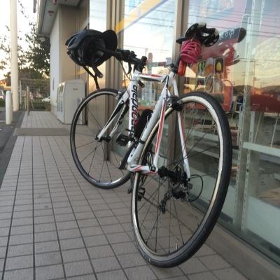 実業団に入るという夢に敗れたホビーレーサー
赤城おろしに乗ってバックパックしょって変態巡行してる子がいたら僕です。
