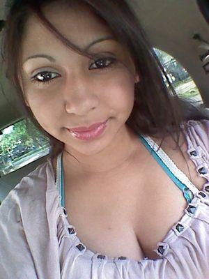 Heyyy boos' im fun,crazy,funny like all the time I also am taken with a son((: soo get at me ((:
