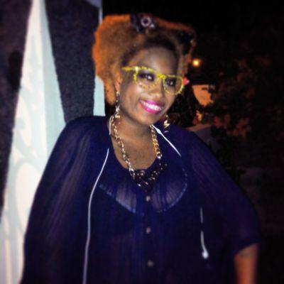 I am a down to earth, fun, poetic, intelligent girl with a dash of dangerous. Xoxo