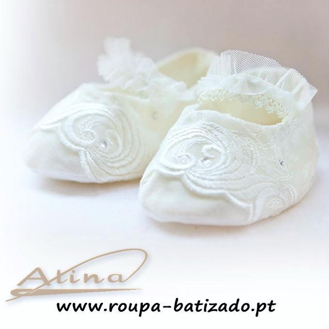 A “Roupa de Batizado” é uma loja virtual de roupas para batismo. 
Todas as peças são feitas à mão, só de tecidos naturais de alta qualidade.