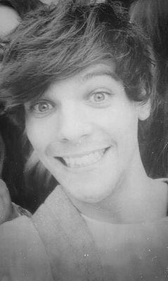 vas follow @httpnouisbae ou j'unfollow