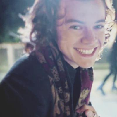 Hi this is Free follow . Follow @Stella_Stellx . or i unfollow
