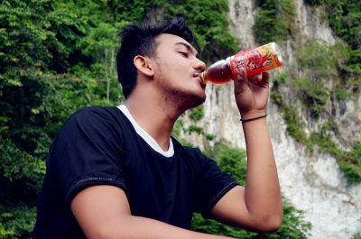 Anda serius  saya lebih serius, anda bermain main disini seniornya