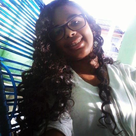 Escrevi Luan Santana na minha mão, mas a água apagou... Então tatuei na minha alma, onde nem a morte é capaz de apagar! #LuaneteForever #LS