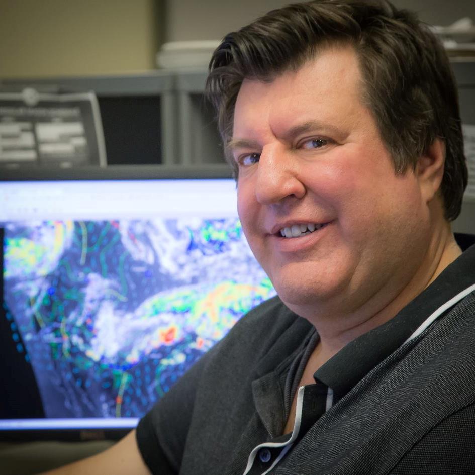 Forecaster at The Weather Network. Interests include weather, finance, politics