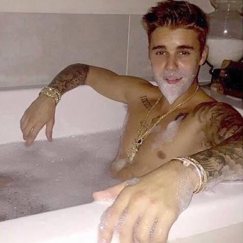 POLAND,14 YEARS, BELIEBER