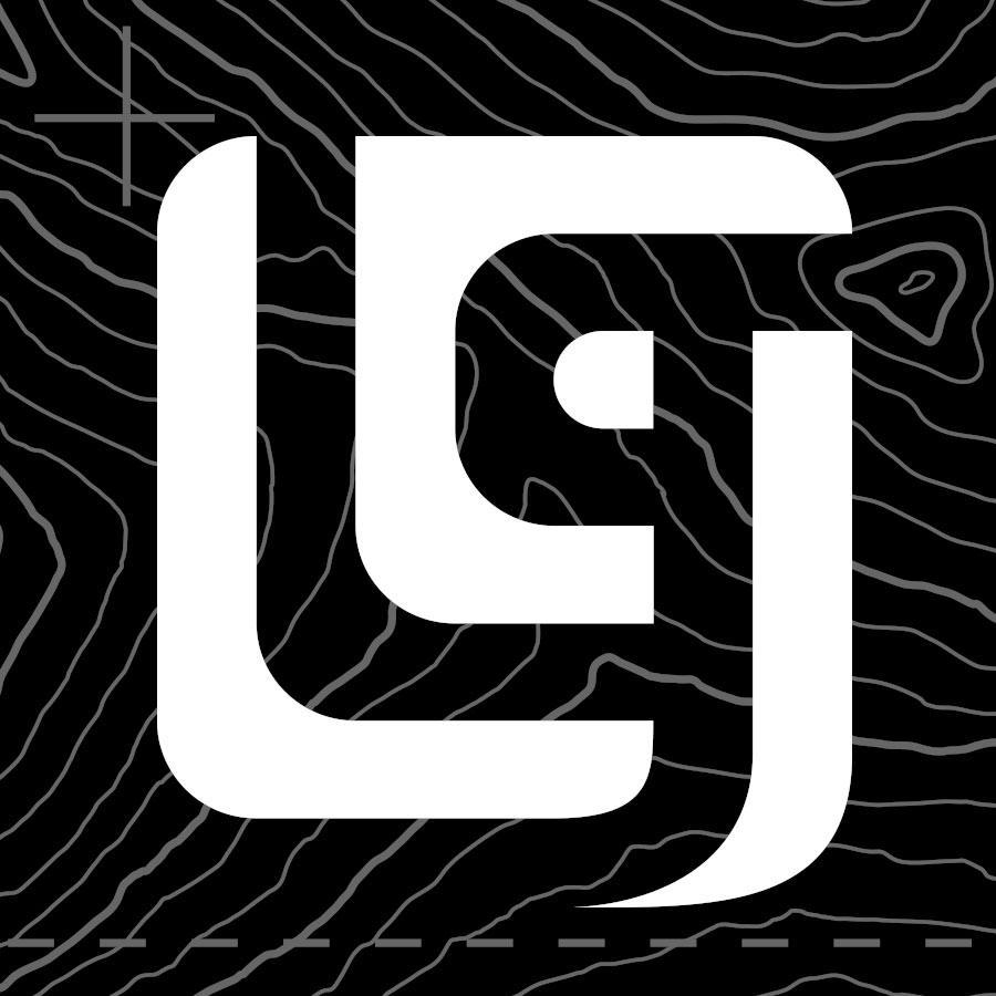#Graphiste, #WebDesigner sur la font et la /form. Je fais aussi du Print pour les plans A3. FACEBOOK : https://t.co/wt2FR1q0u1