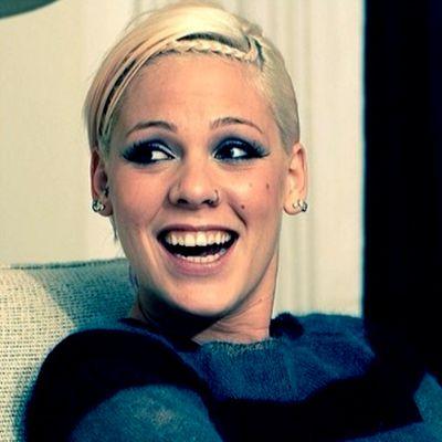 rnanci_g's profile picture. pink / try / 2012