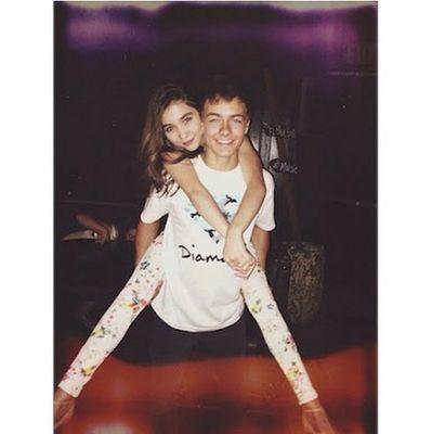 overtherainbxw's profile picture. IN LOVE W/ SHAWN HUNTER FOREVER                 Child part ~ BMW | GMW | ICARLY | A&A| DWAB | Teen part ~  AHS | PLL | FAKING IT | TVD | GG |