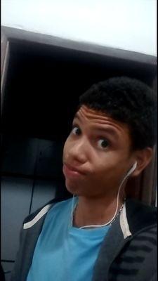 :v me segue :v