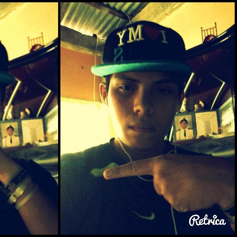 Barcelona.
Soltero
Whatssap: 0988860552 ✌