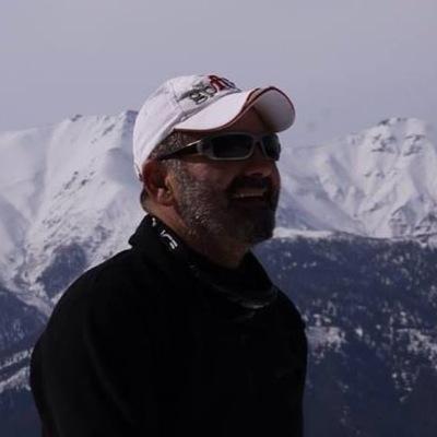 siyasetçi                                       “Eğer her şey kontrol altında gibi gözüküyorsa yeterince hızlı gitmiyorsun demektir’